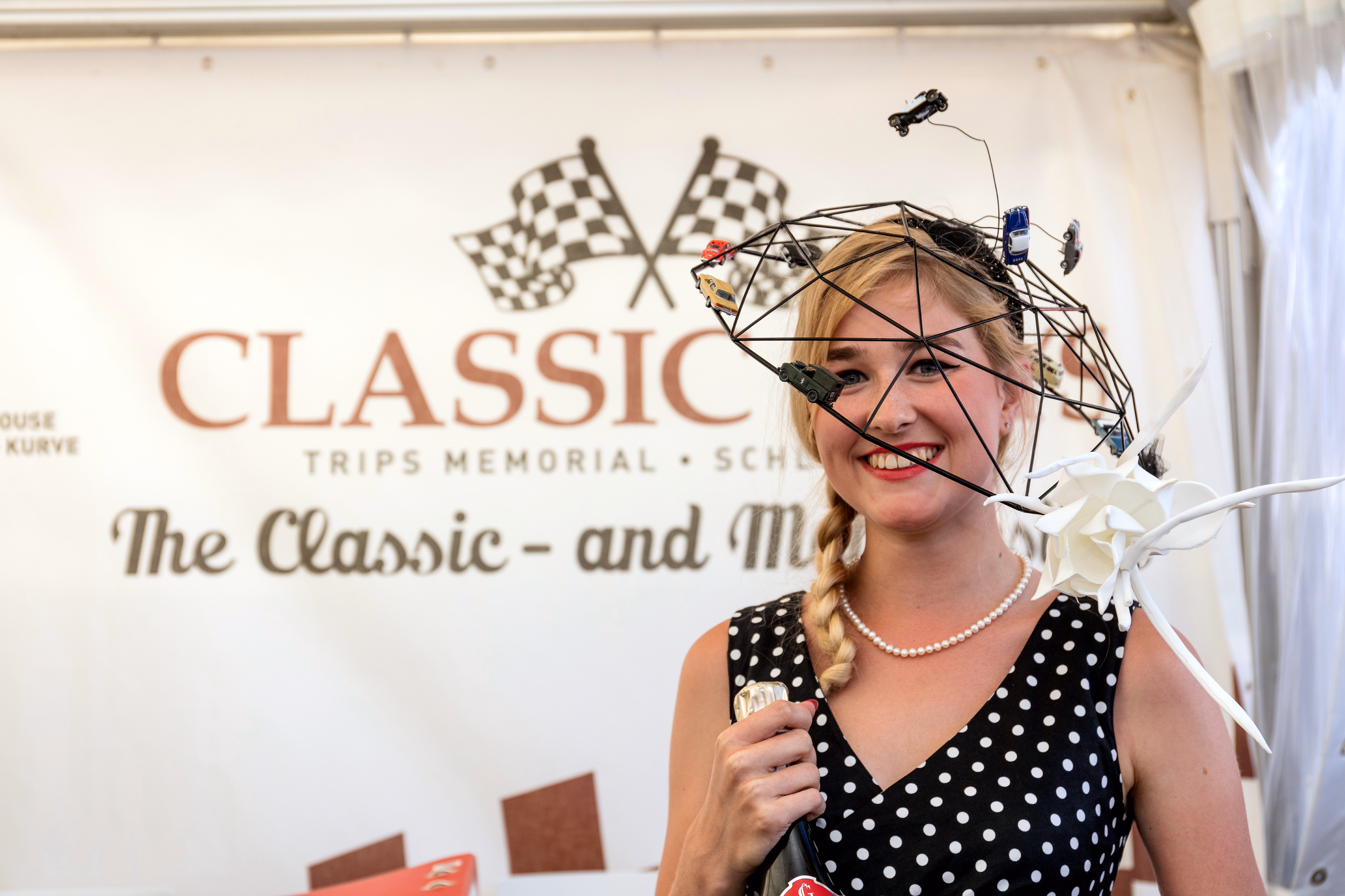 Concours de chapeau